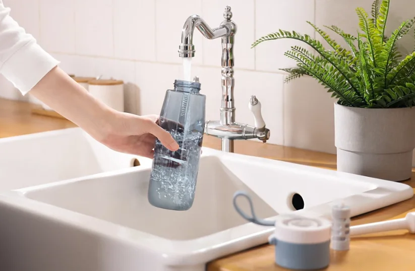 Filtrační láhev s brčkem, 660 ml, titan, šedá - Philips